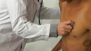 Fit skinny gay enjoys come cock sucking from his doctor